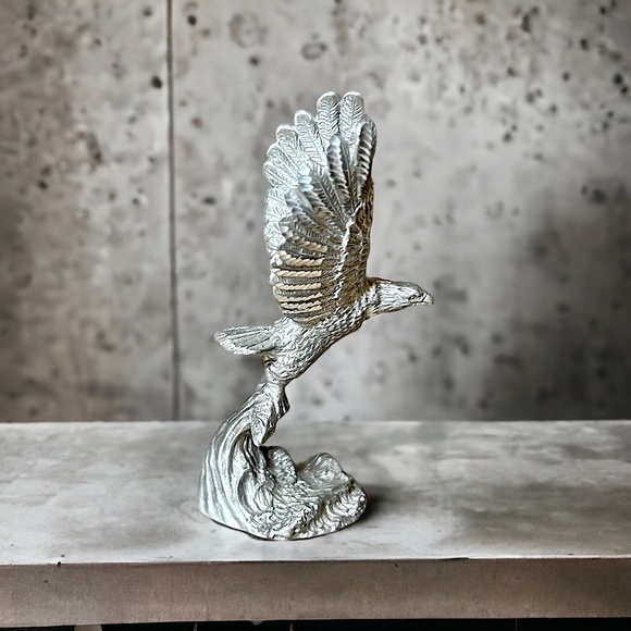 Fine Pewter eagle trophy casting  soaring eagle  stamped mini eagle - Picture 1 of 6
